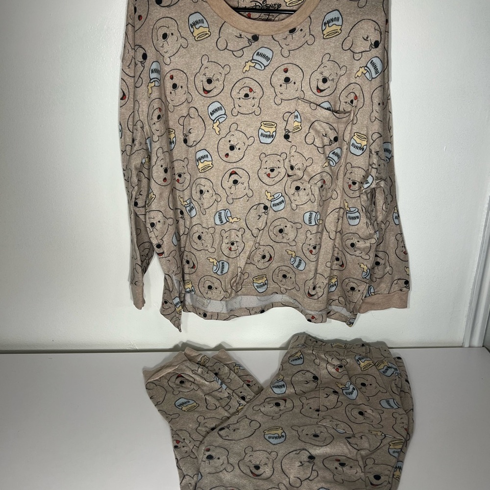 Disney Winnie the Pooh Pajama Set (Top and Pants) Women’s Size XL